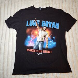 Luke Bryan Tee Shirt Mens MED  2022 Raised Up Right Tour Concert Short Sleeve